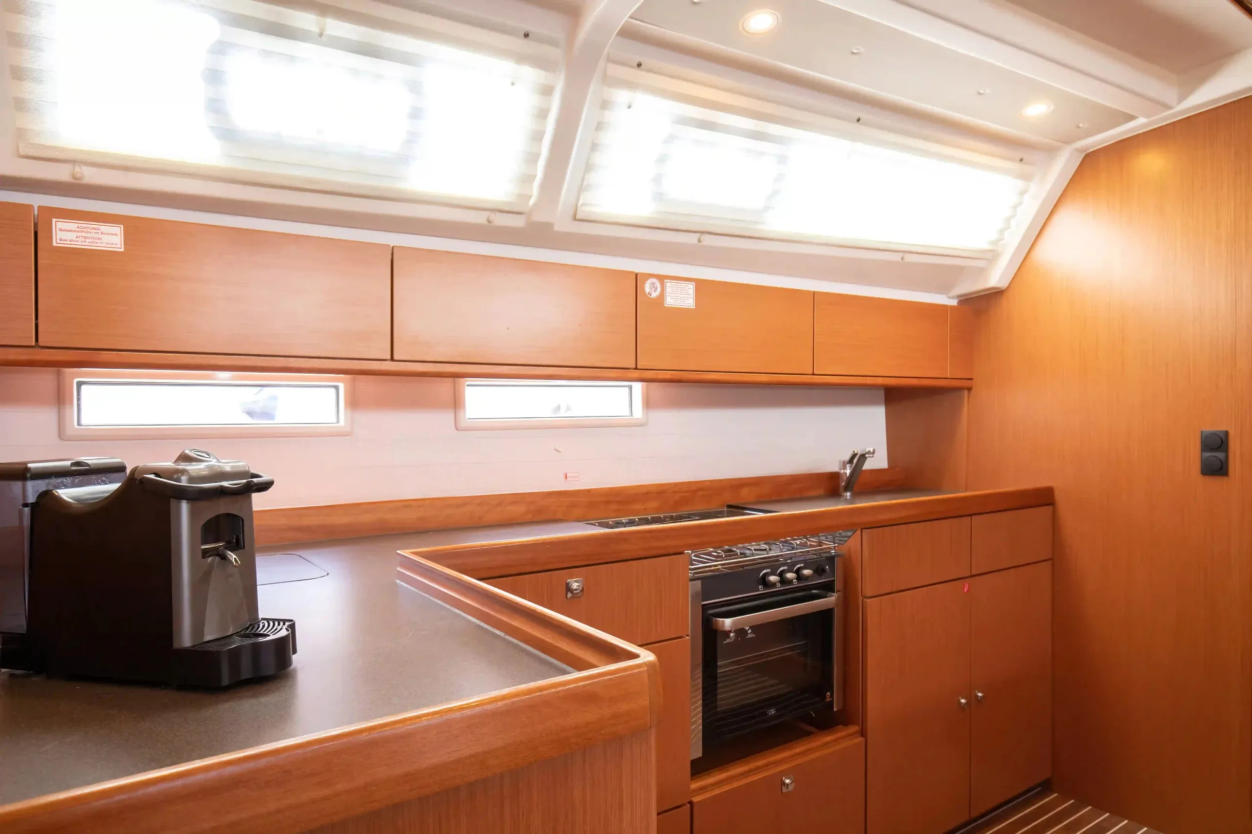 Bavaria 46 Cruiser Baaria — фотография яхты 10