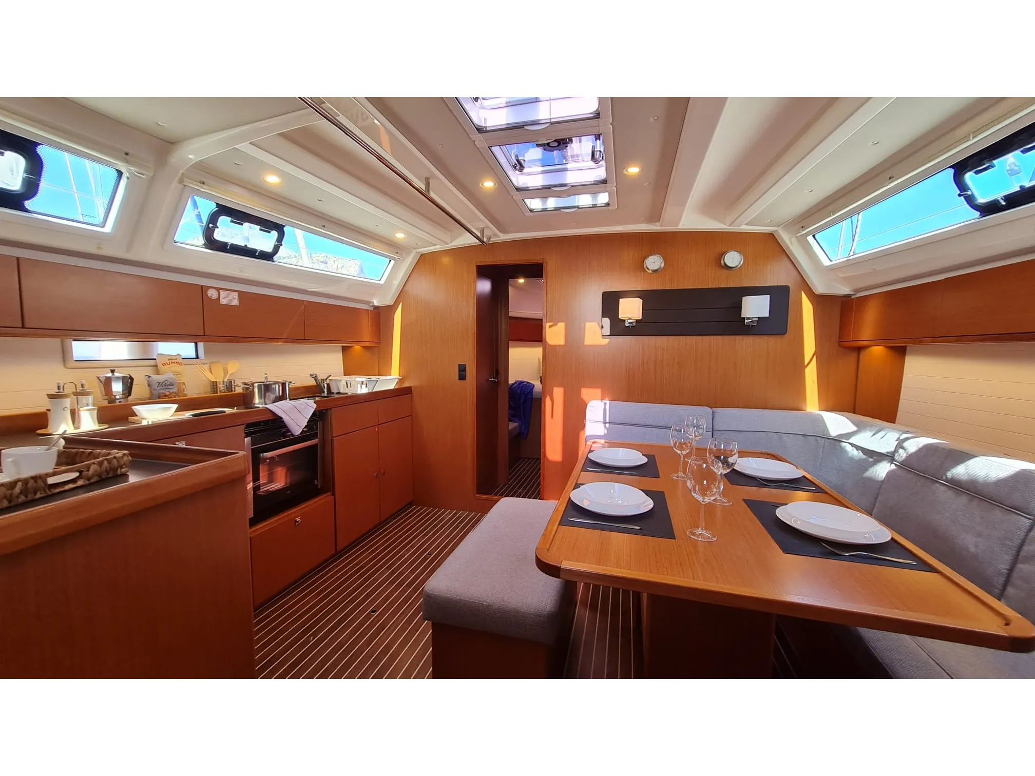 Bavaria 46 Cruiser Baaria — фотография яхты 16