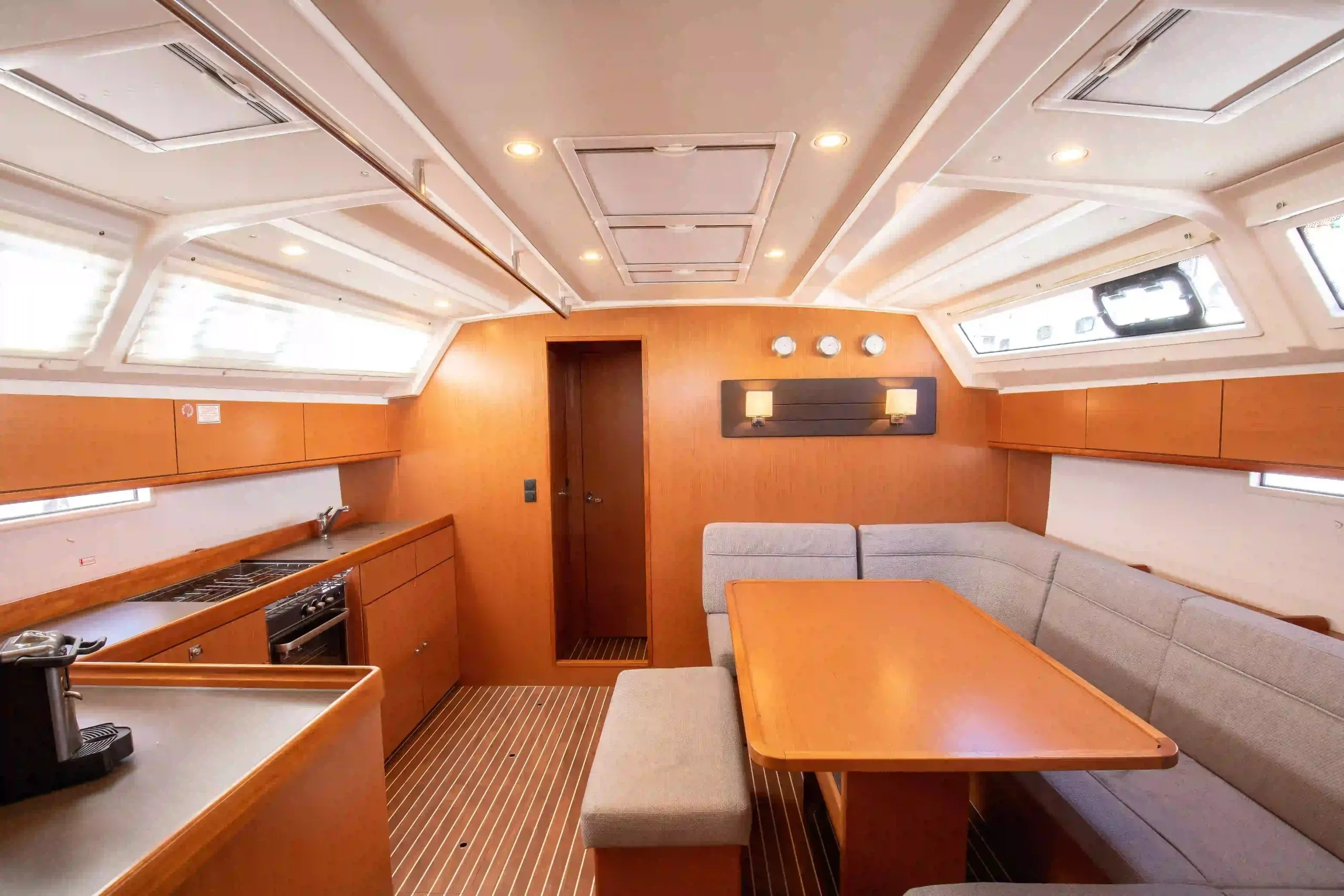 Bavaria 46 Cruiser Baaria — фотография яхты 17