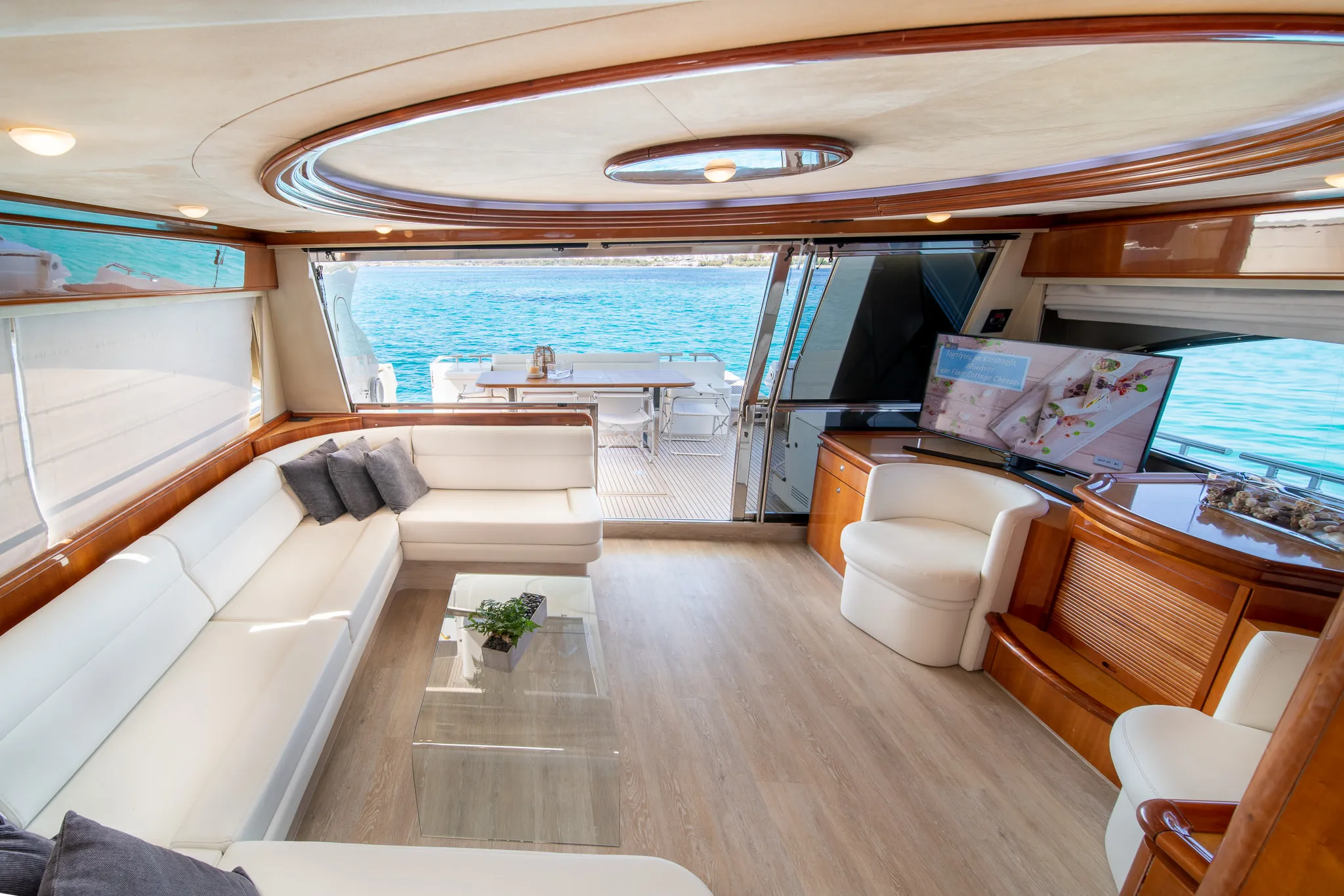 Ferretti 68 SIMPLY BRILLIANT — yacht photo 10