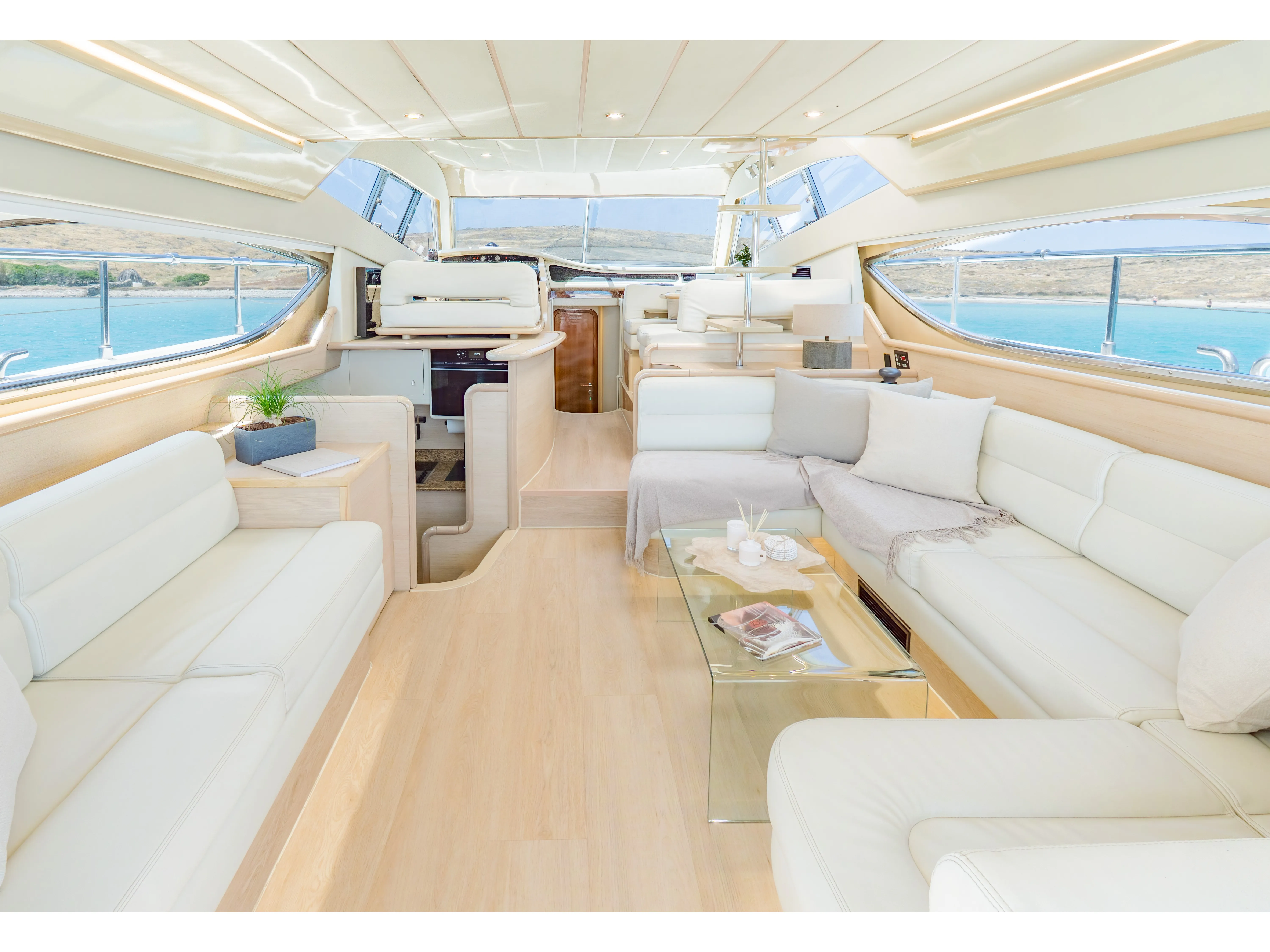 Ferretti 53 SECRET — yacht photo 2
