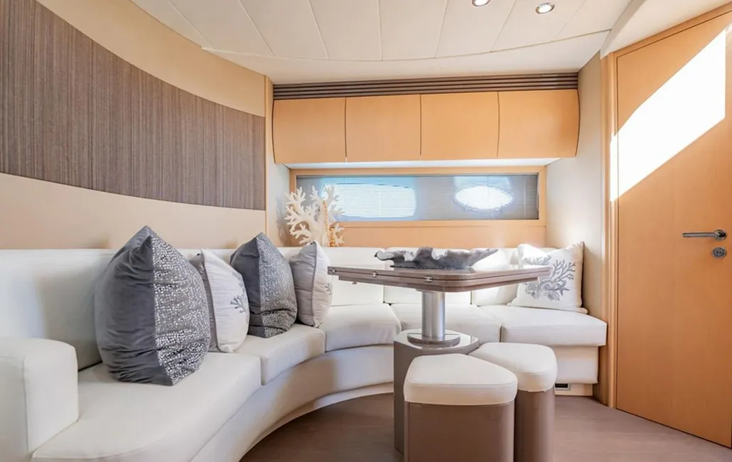 Pershing 50 Dom Pedro — yacht photo 6