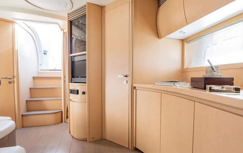 Pershing 50 Dom Pedro — yacht photo 2