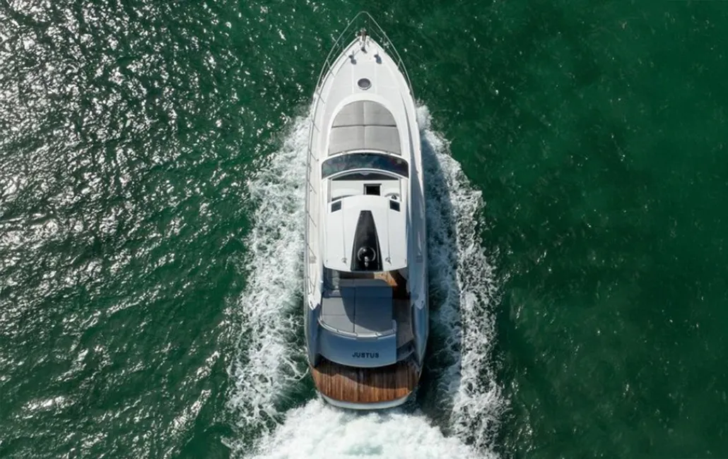 Pershing 50 Dom Pedro — yacht photo 12