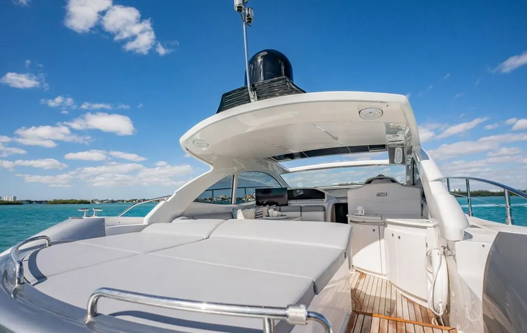 Pershing 50 Dom Pedro — yacht photo 4