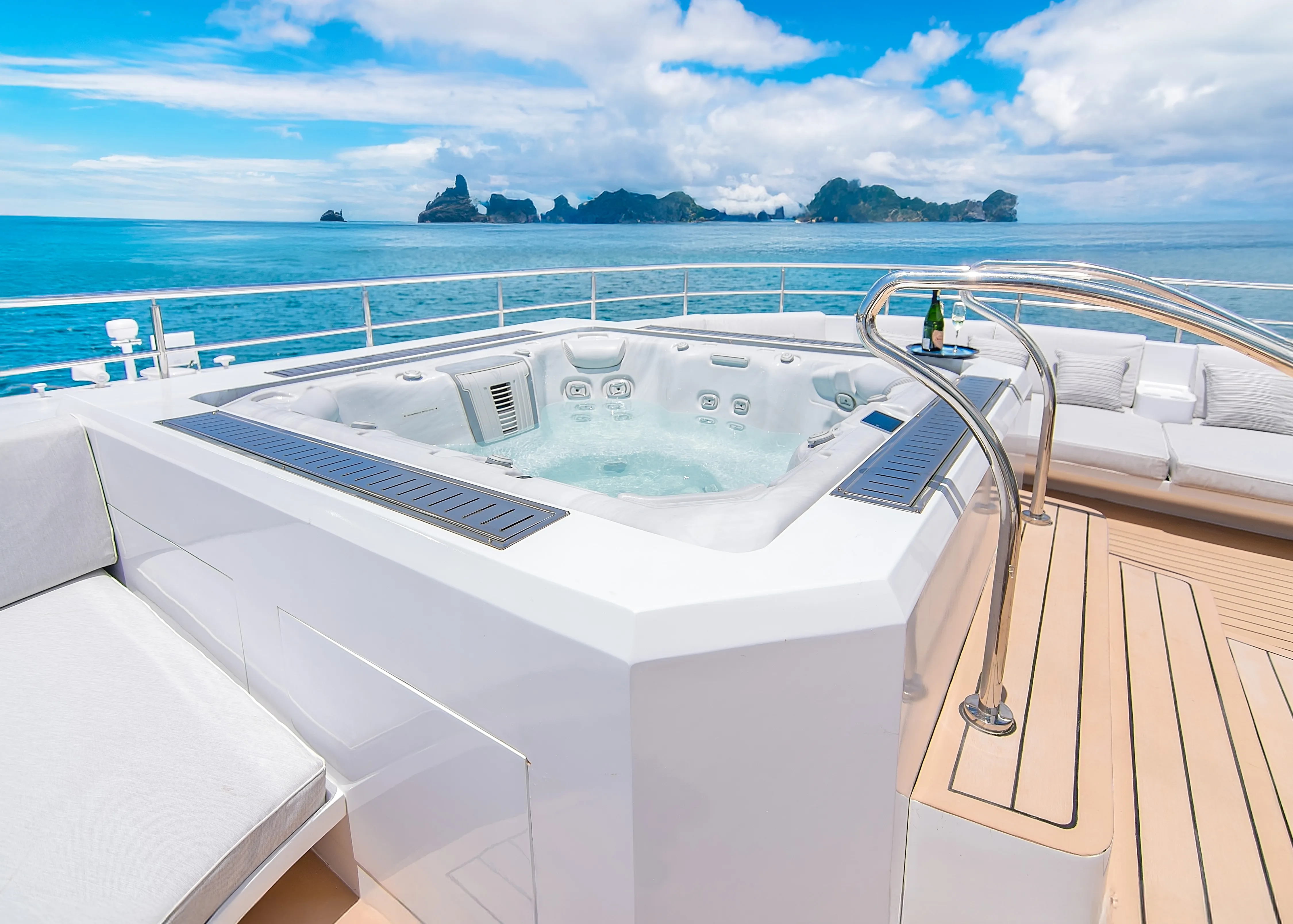 Luxury Motor Yacht Tribute — fotografie jachty 15