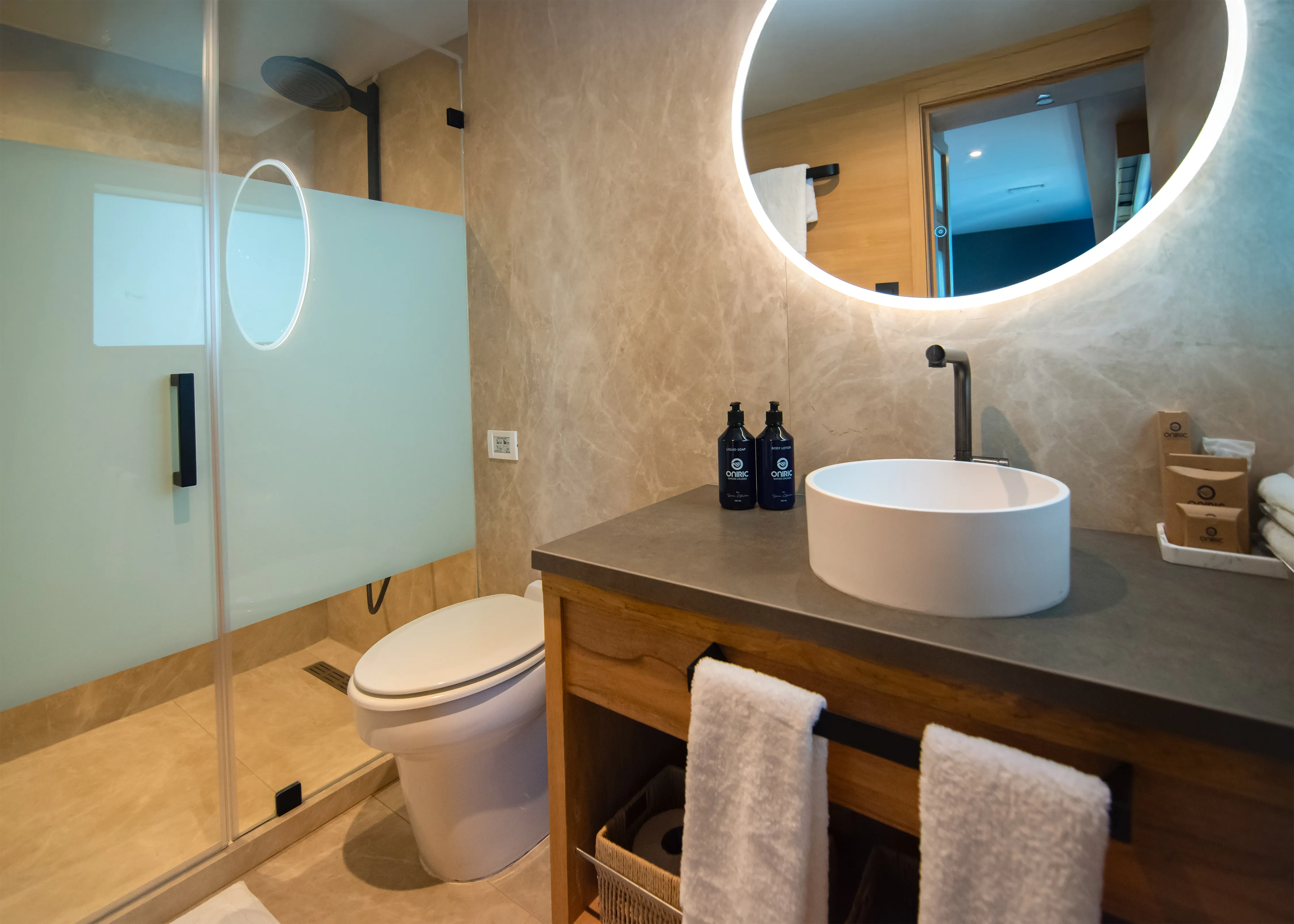 Luxury Motor Yacht Tribute — fotografie jachty 21