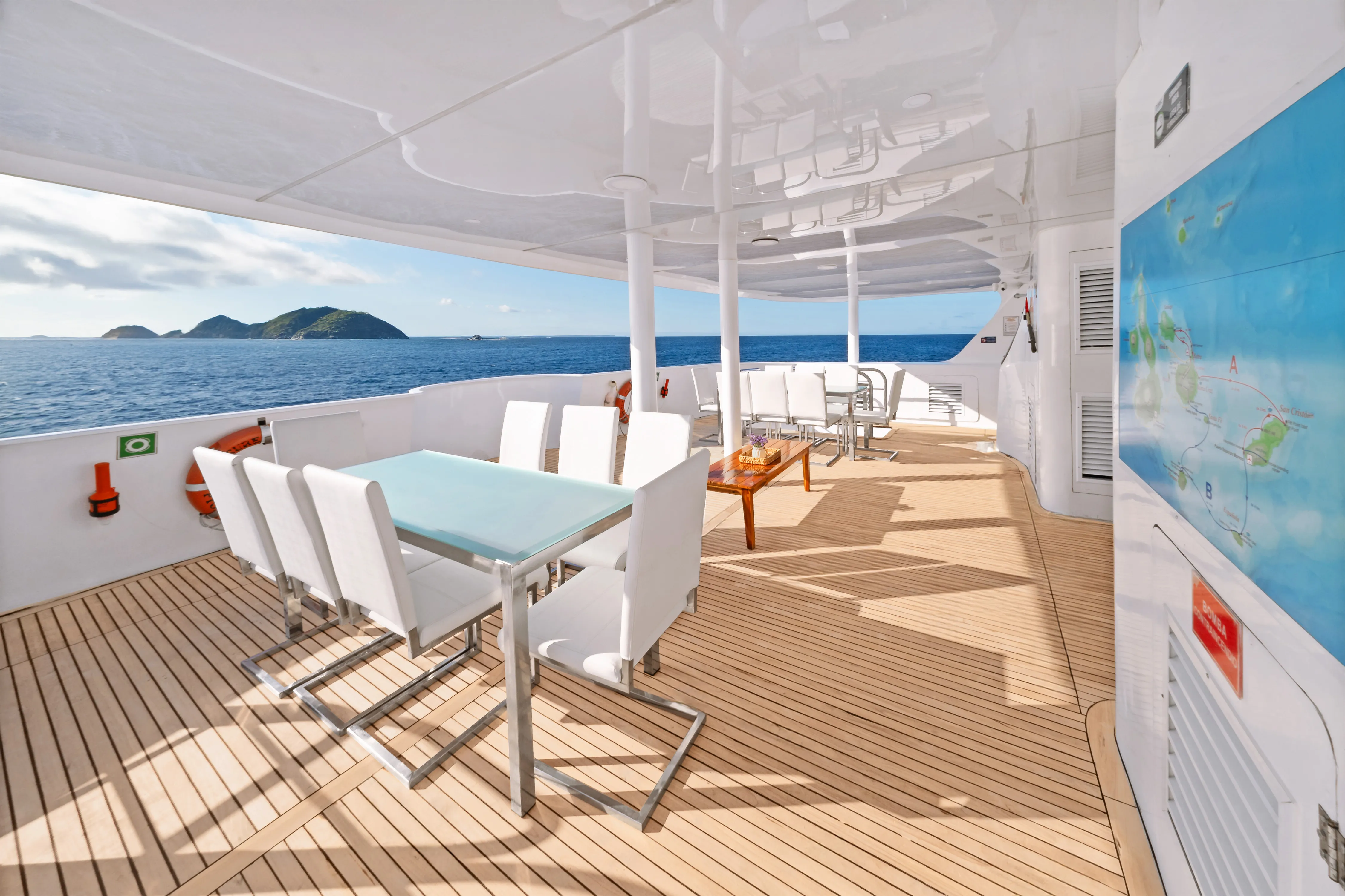 Catamaran Treasure — yacht photo 26