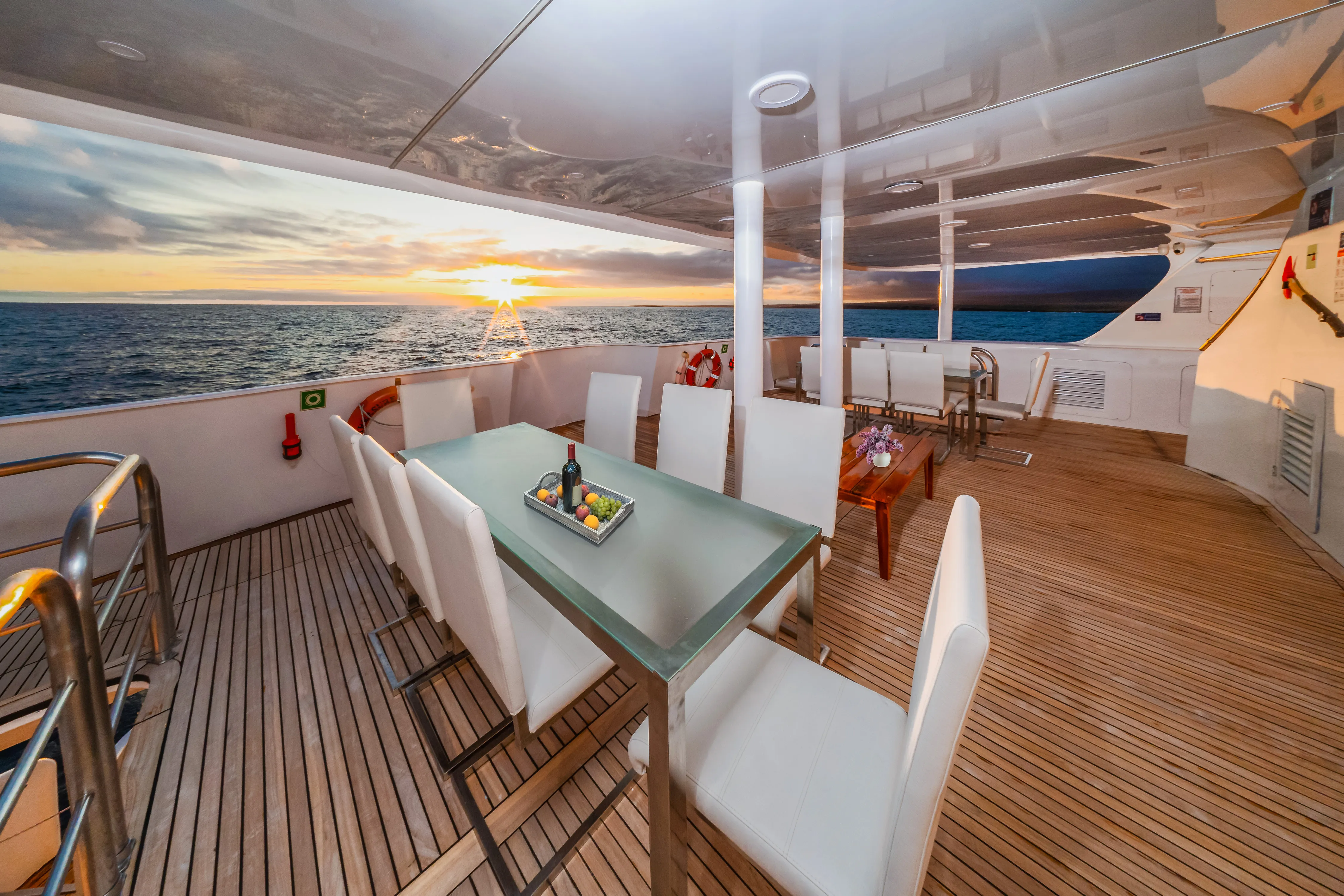 Catamaran Treasure — yacht photo 42