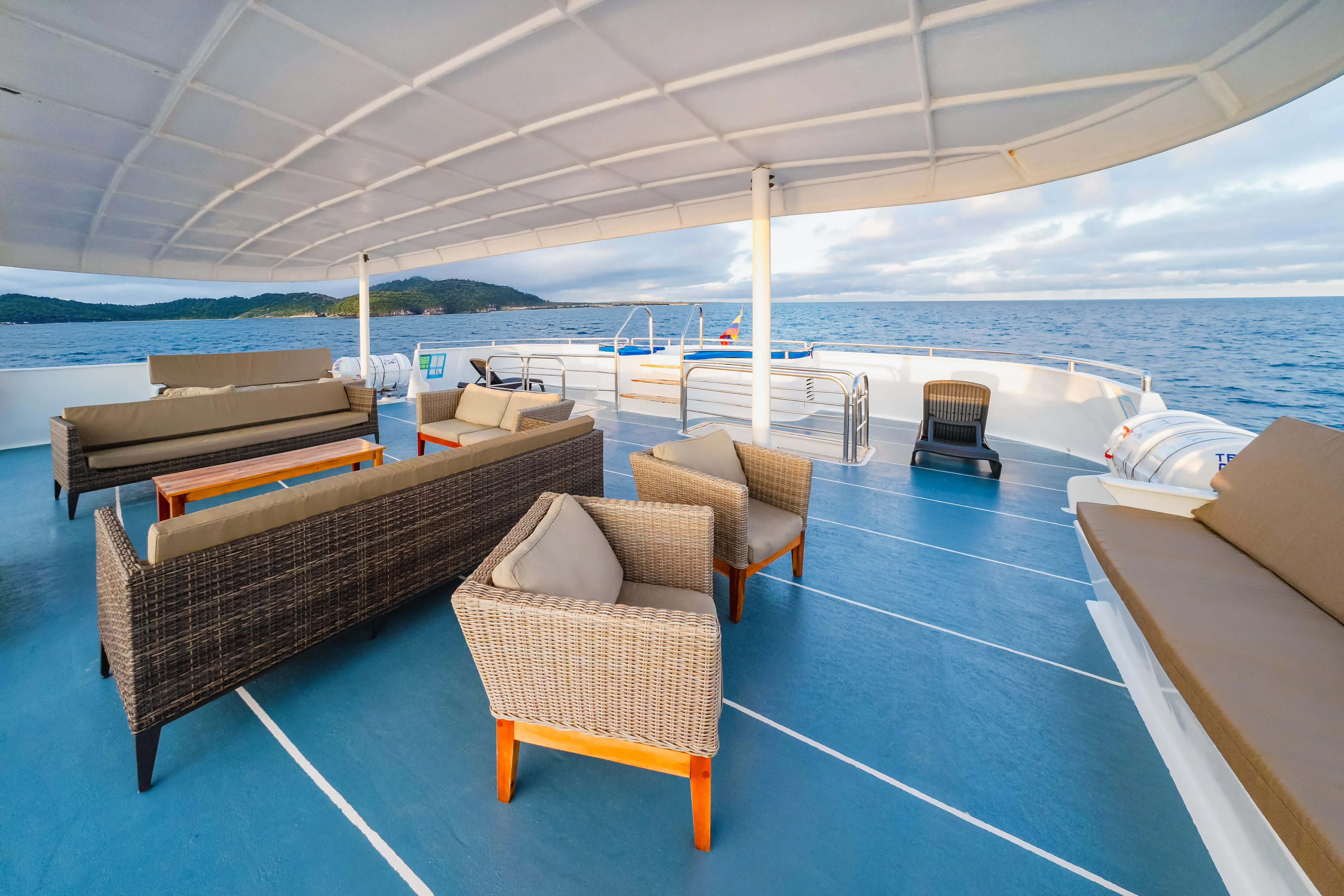 Catamaran Treasure — yacht photo 44