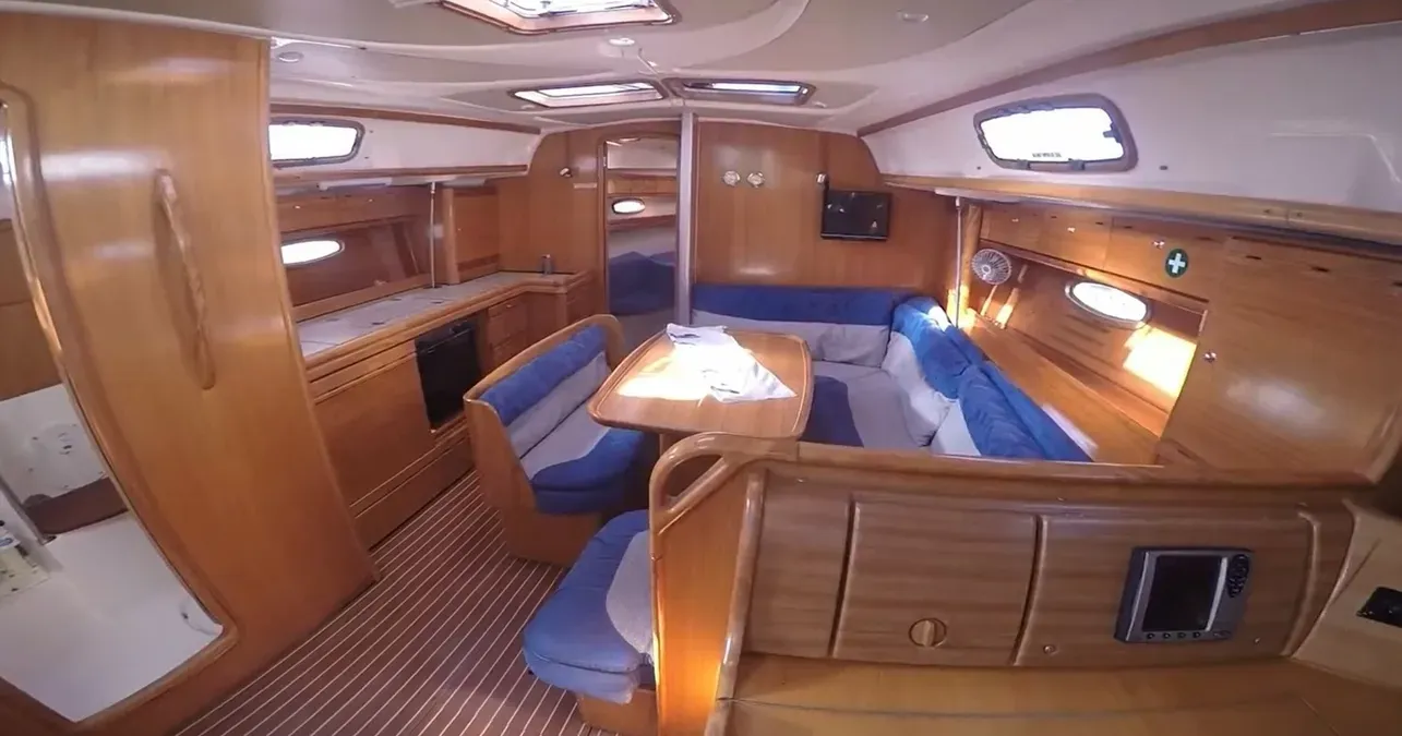 Bavaria 39 Cruiser Orestis — jahtikuva 5