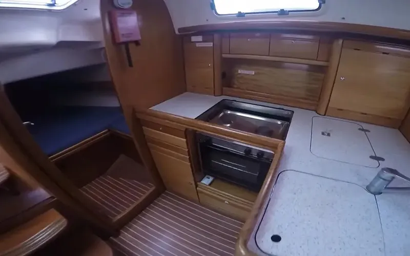 Bavaria 37 Alexandros I — foto dello yacht n. 10
