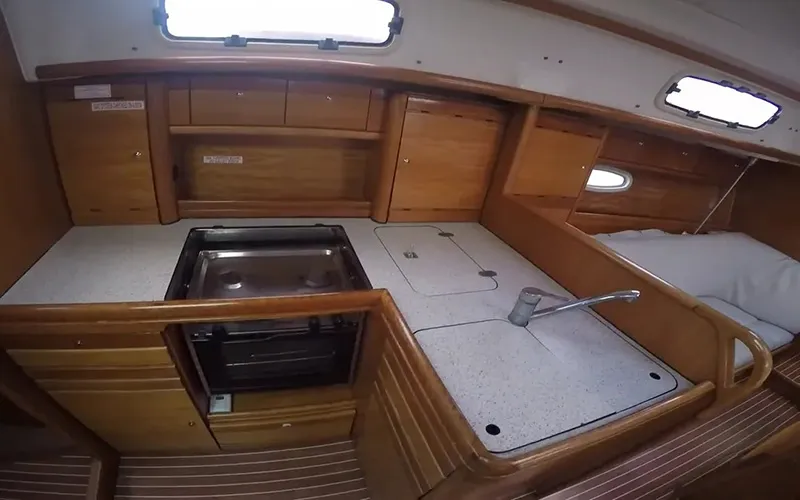 Bavaria 37 Alexandros I — foto dello yacht n. 2
