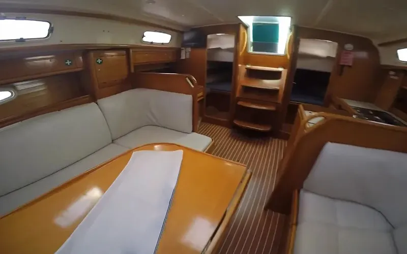 Bavaria 37 Alexandros I — foto dello yacht n. 3