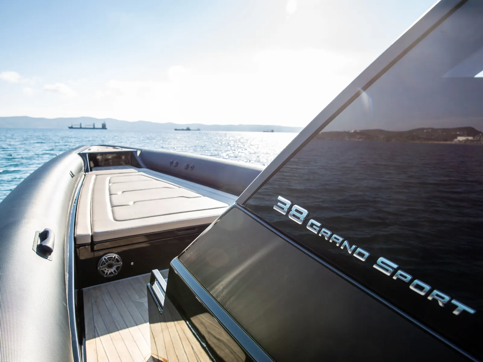 Technohull 38 Grand Sport Thyella — fotografia jachty 2