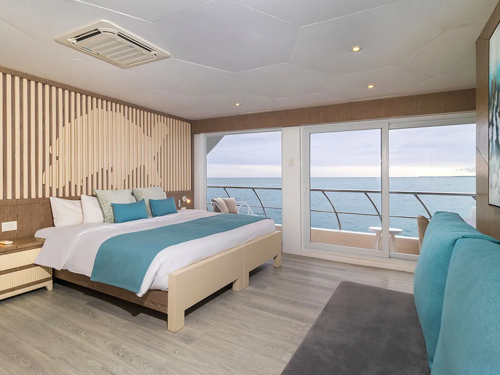Power Catamaran Elite — yacht photo 6