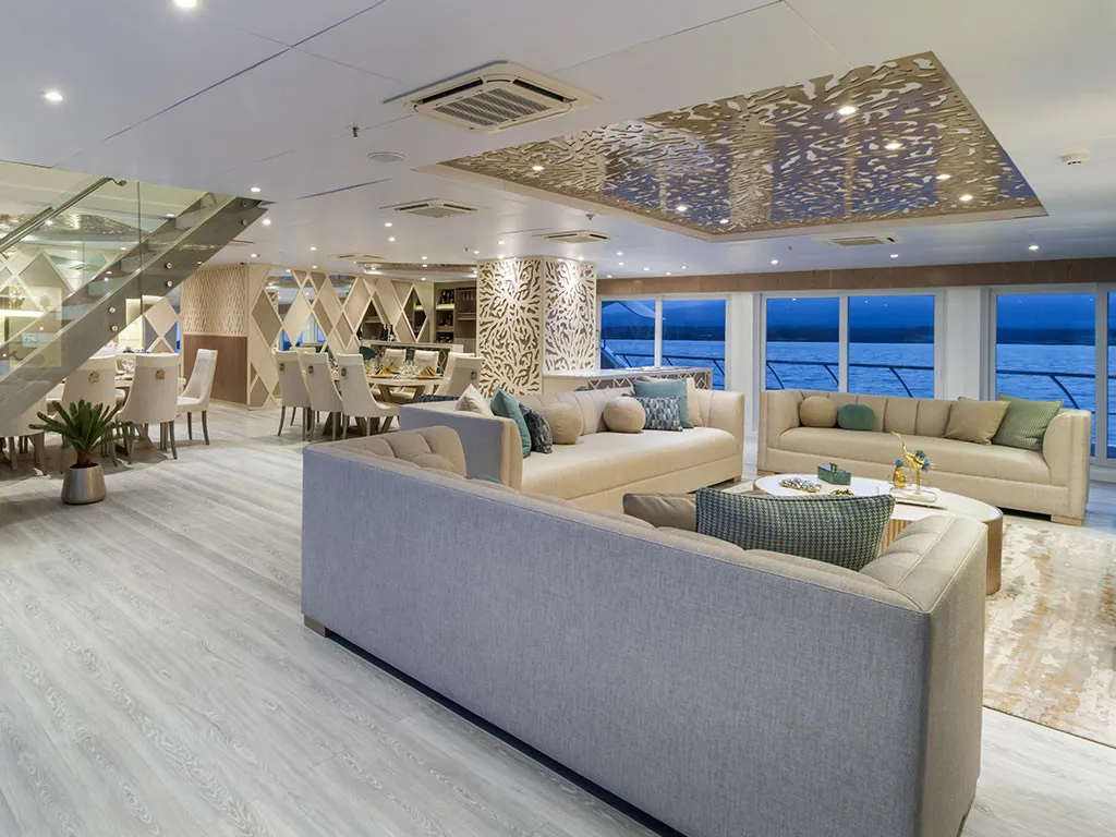 Power Catamaran Elite — yacht photo 10