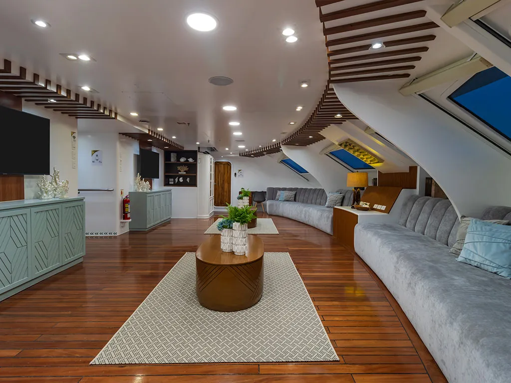 Power Catamaran Ocean Spray — yacht photo 6