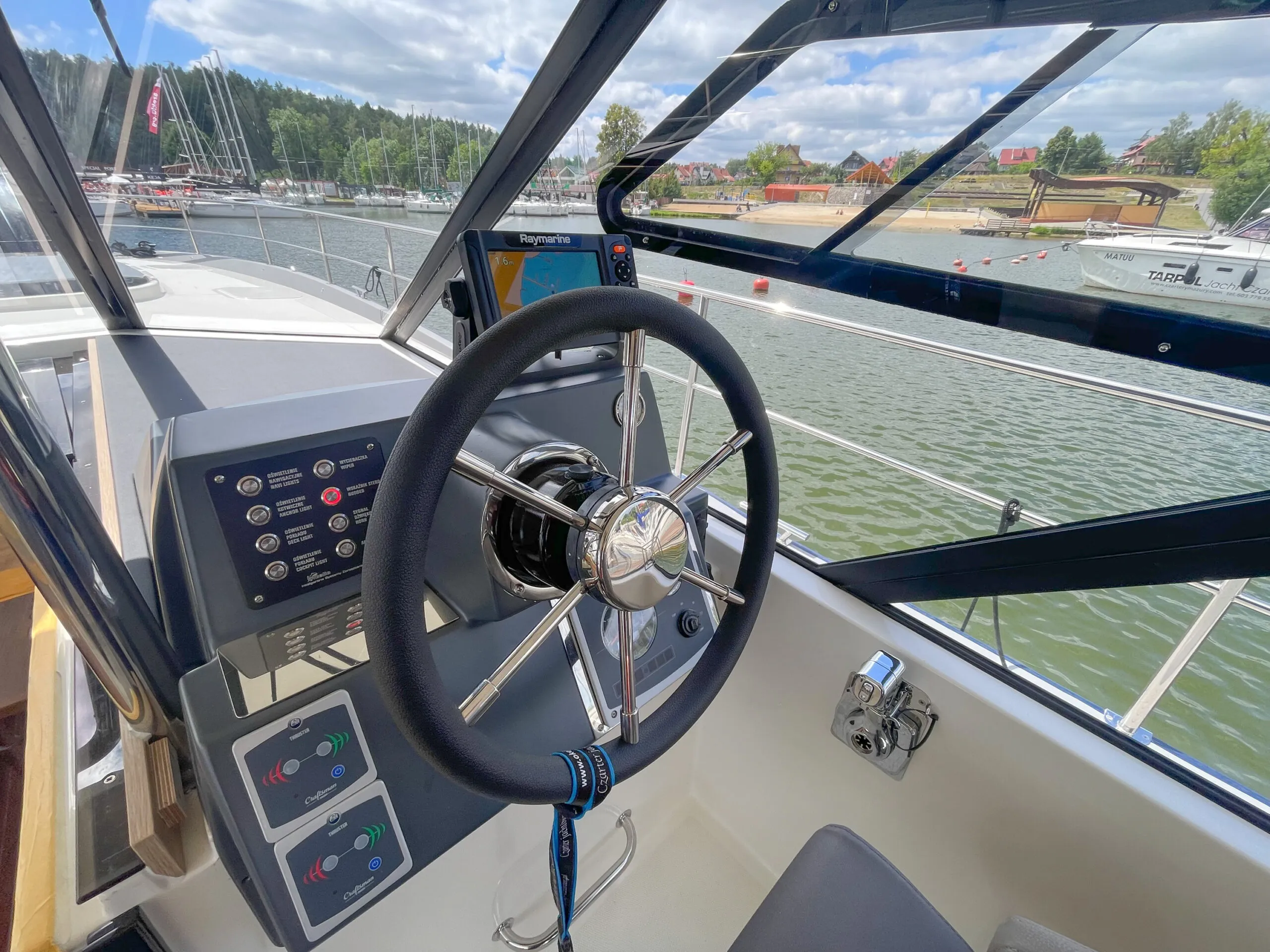 Nautika 1300 Royal — фотография яхты 5