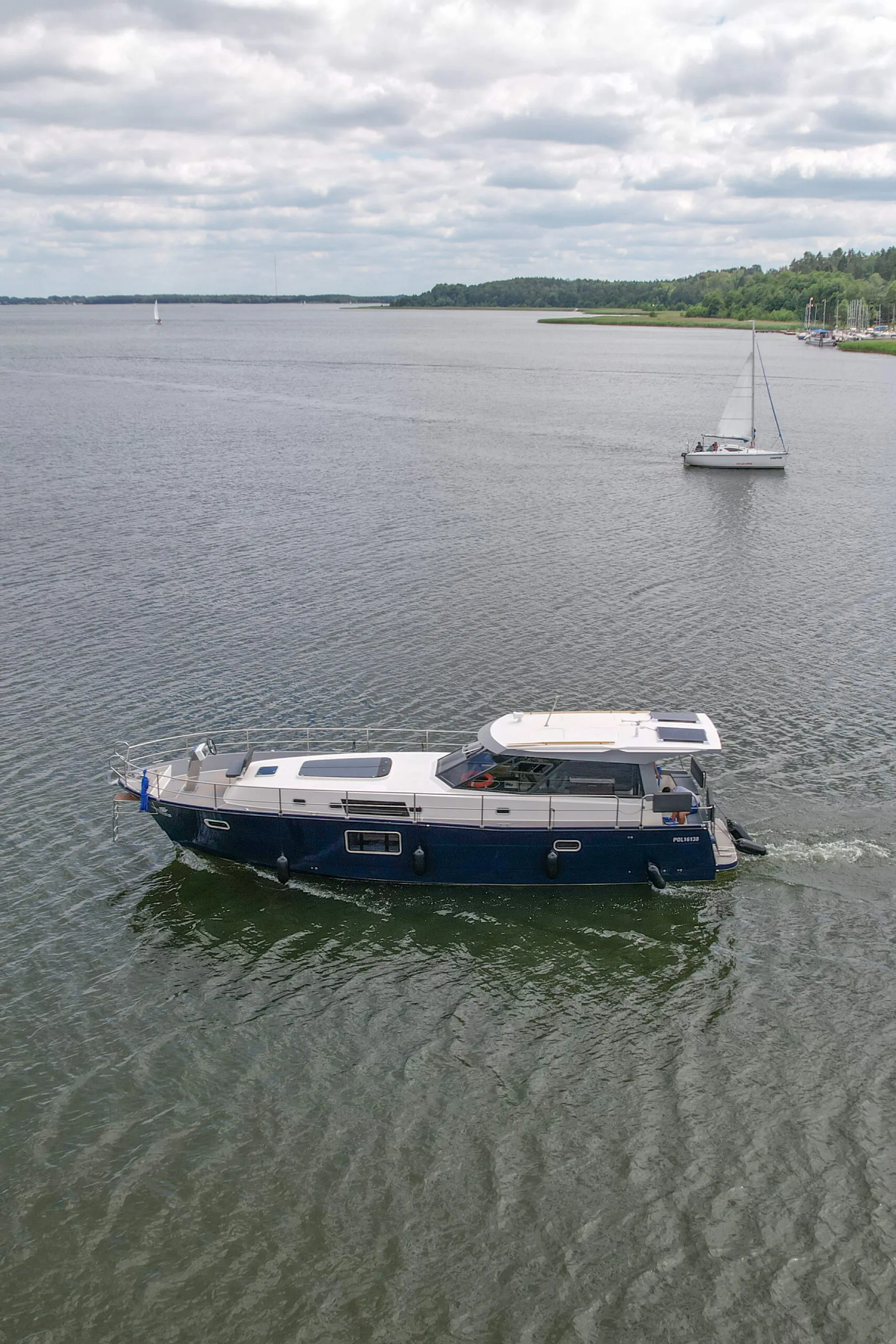 Nautika 1300 Royal — фотография яхты 17