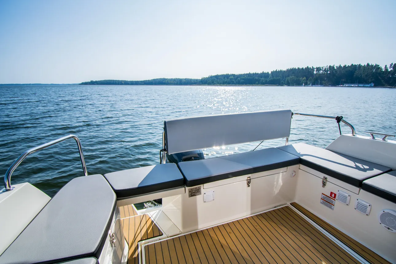 Balt 918 Titanium Balt 918 - 2 cab. SAUNA — фотография яхты 48