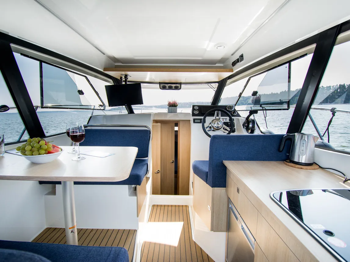 Balt 918 Titanium Balt 918 - 2 cab. SAUNA — фотография яхты 20