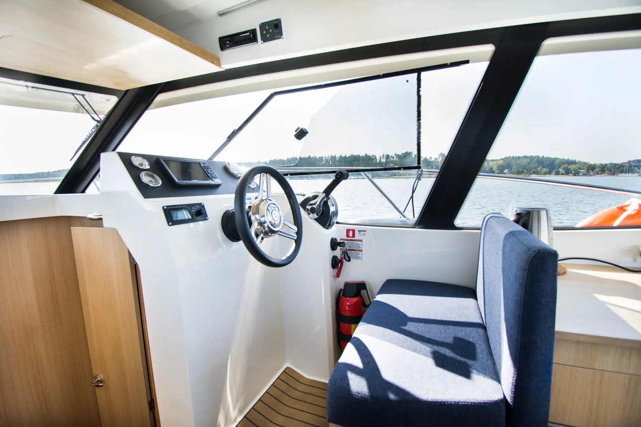 Balt 918 Titanium Balt 918 - 2 cab. SAUNA — фотография яхты 31