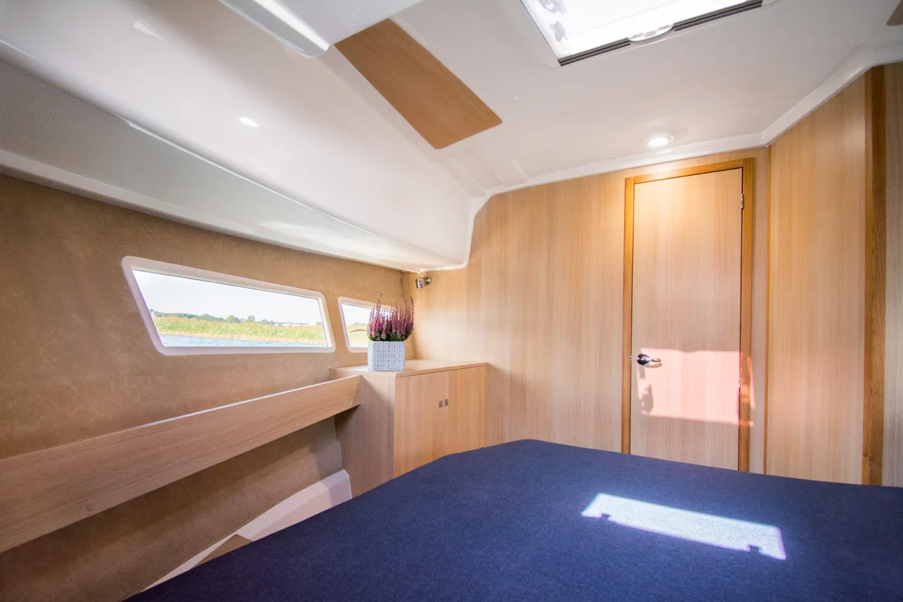 Balt 918 Titanium Balt 918 - 2 cab. SAUNA — фотография яхты 36