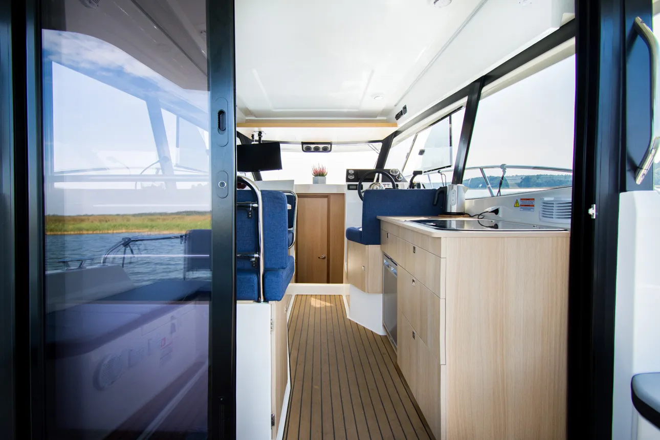 Balt 918 Titanium Balt 918 - 2 cab. SAUNA — фотография яхты 9