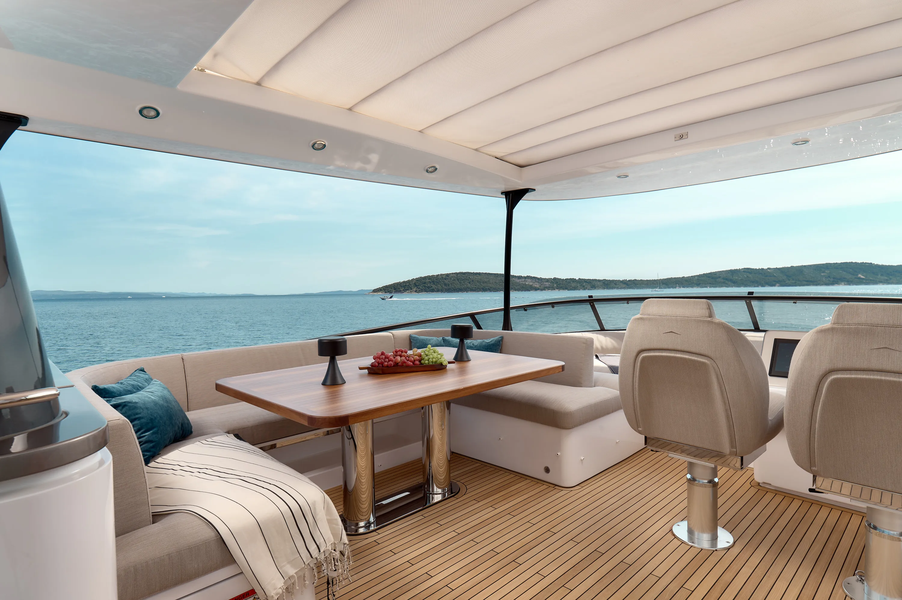 Azimut Magellano 66 AVA II — yacht photo 40