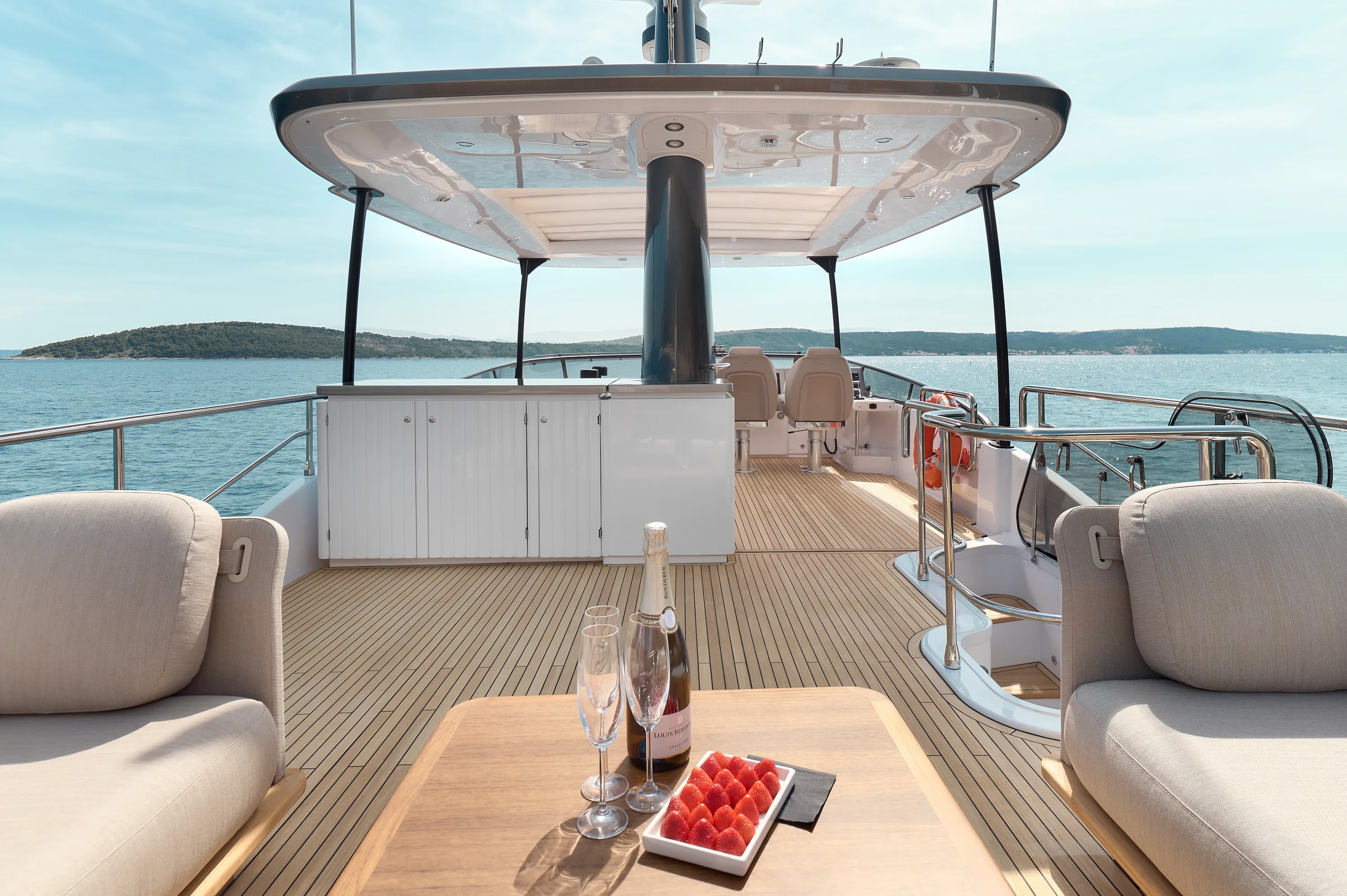 Azimut Magellano 66 AVA II — yacht photo 10