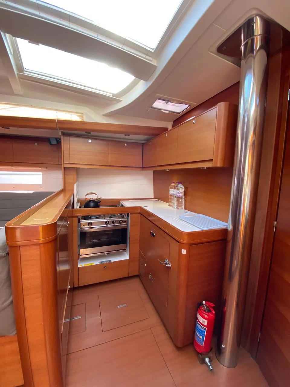 Dufour 500 Grand Large Maestro S — фотография яхты 3