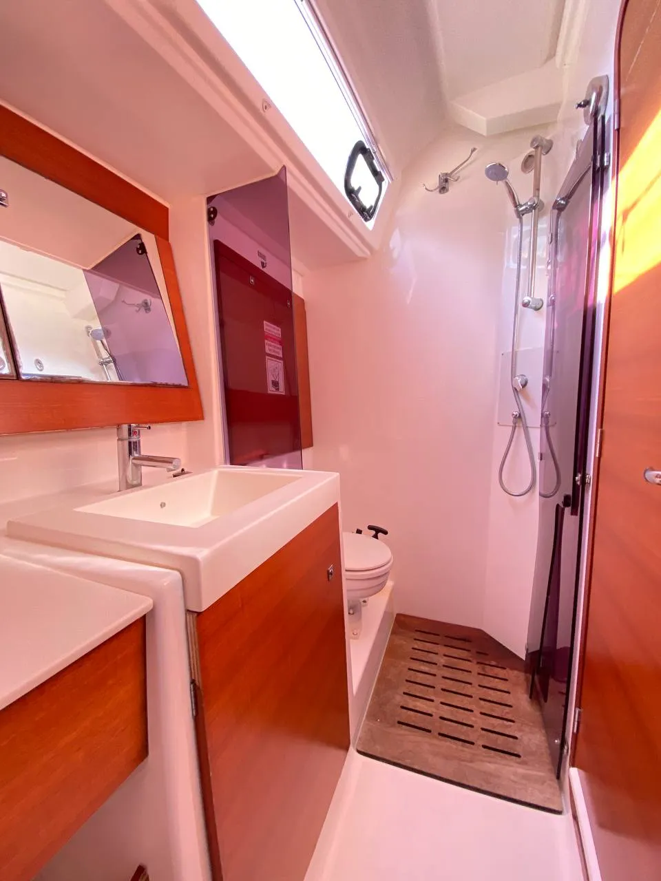 Dufour 500 Grand Large Maestro S — фотография яхты 18