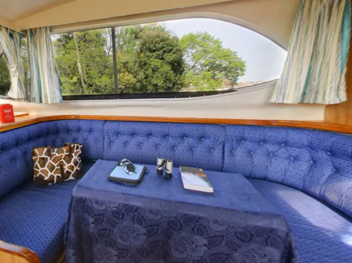 Countess - Budget 5 — yacht photo 3