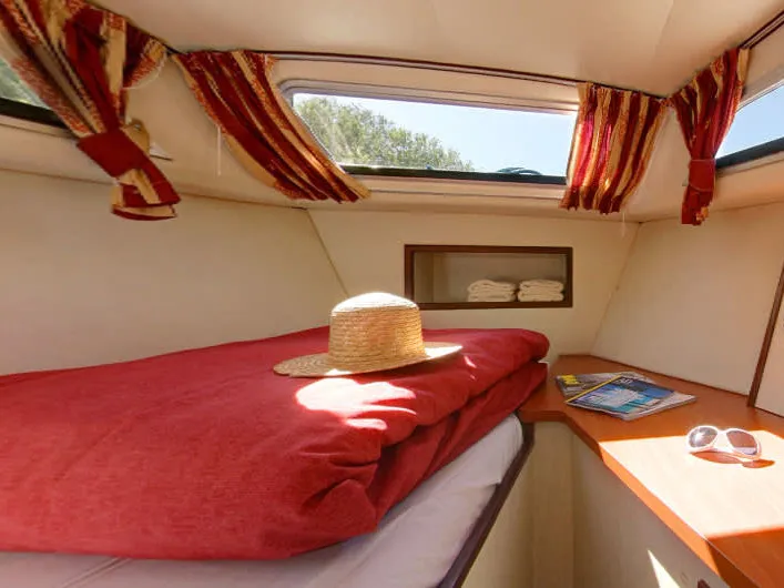 Continentale - Budget 12 — foto dello yacht n. 4