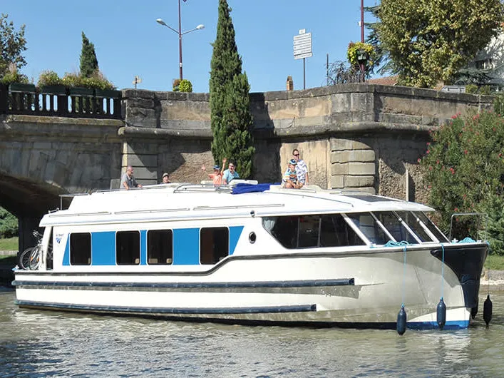 Vision 4 Vision4 - Comfort Plus 23 — foto dello yacht n. 1