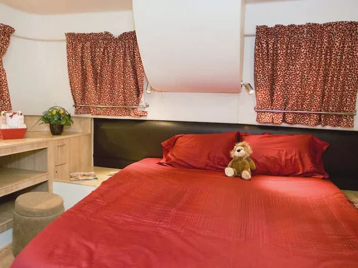 Royal Mystique A - Comfort Plus 16 — фотография яхты 2