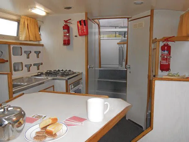 Kingfisher WHS - Budget 1 — foto dello yacht n. 2