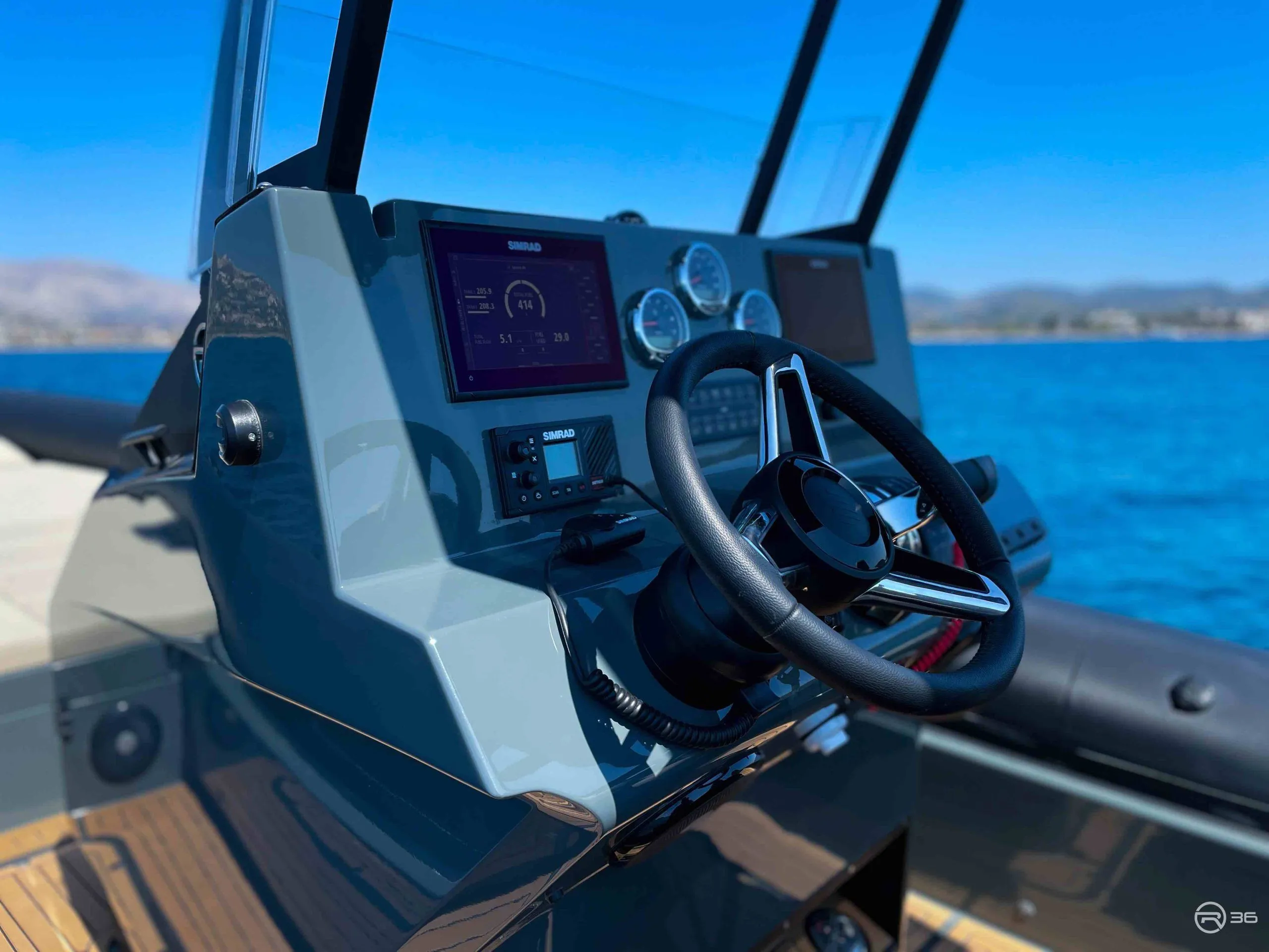 Rock Marine 36 Andiamo — fotografia jachty 2
