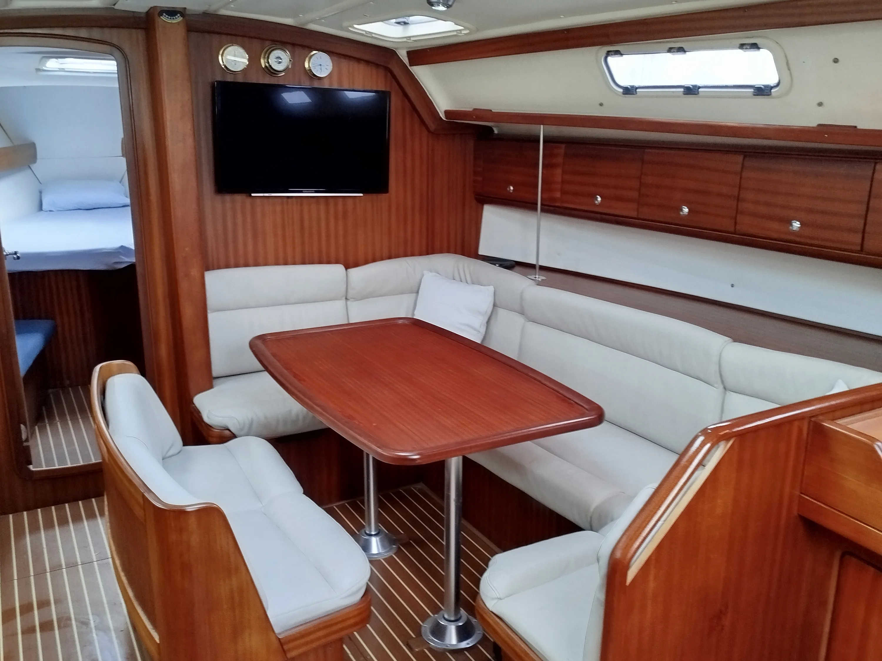 Bavaria 40 Evropi — фотография яхты 11