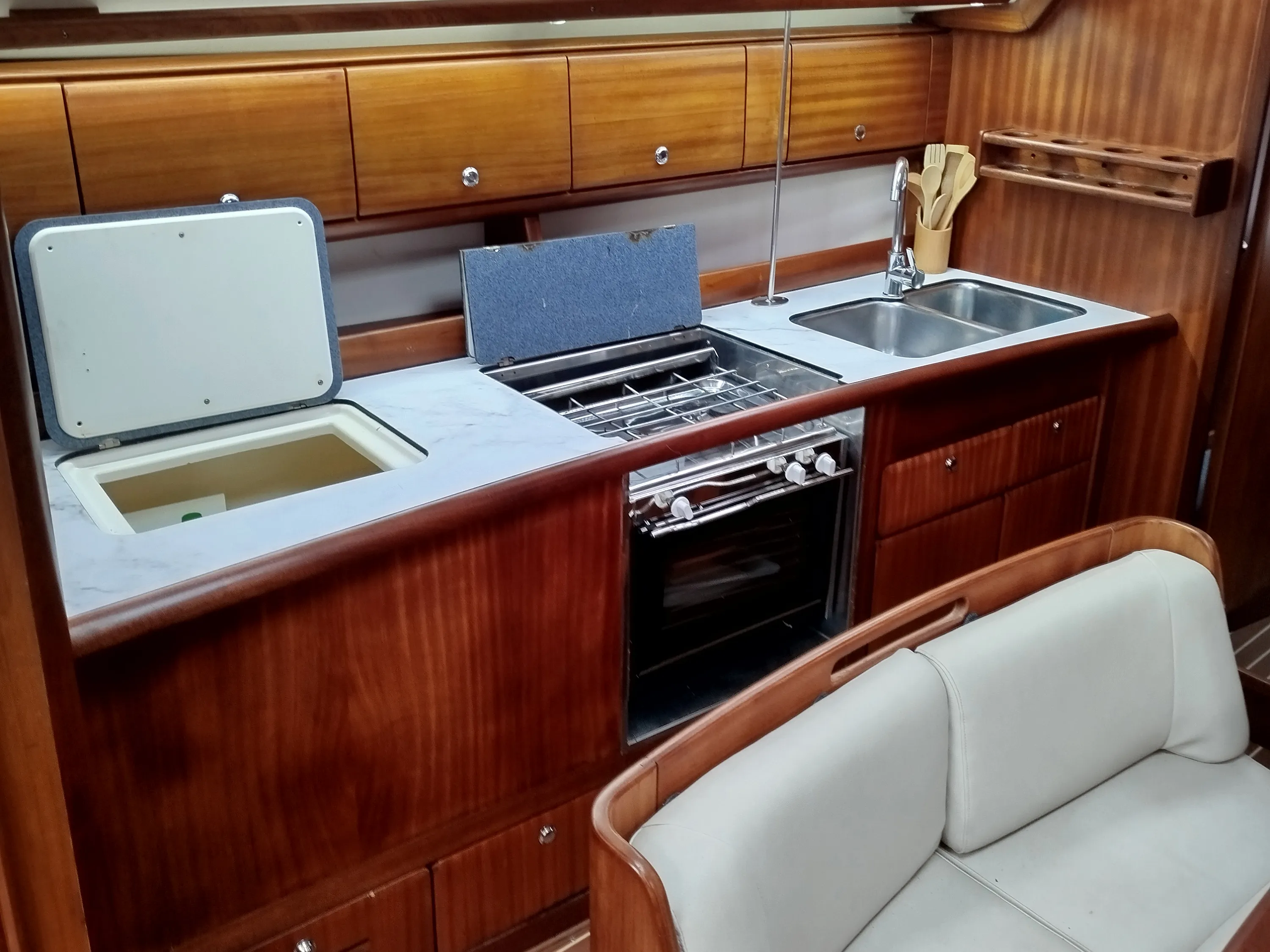 Bavaria 40 Evropi — фотография яхты 3