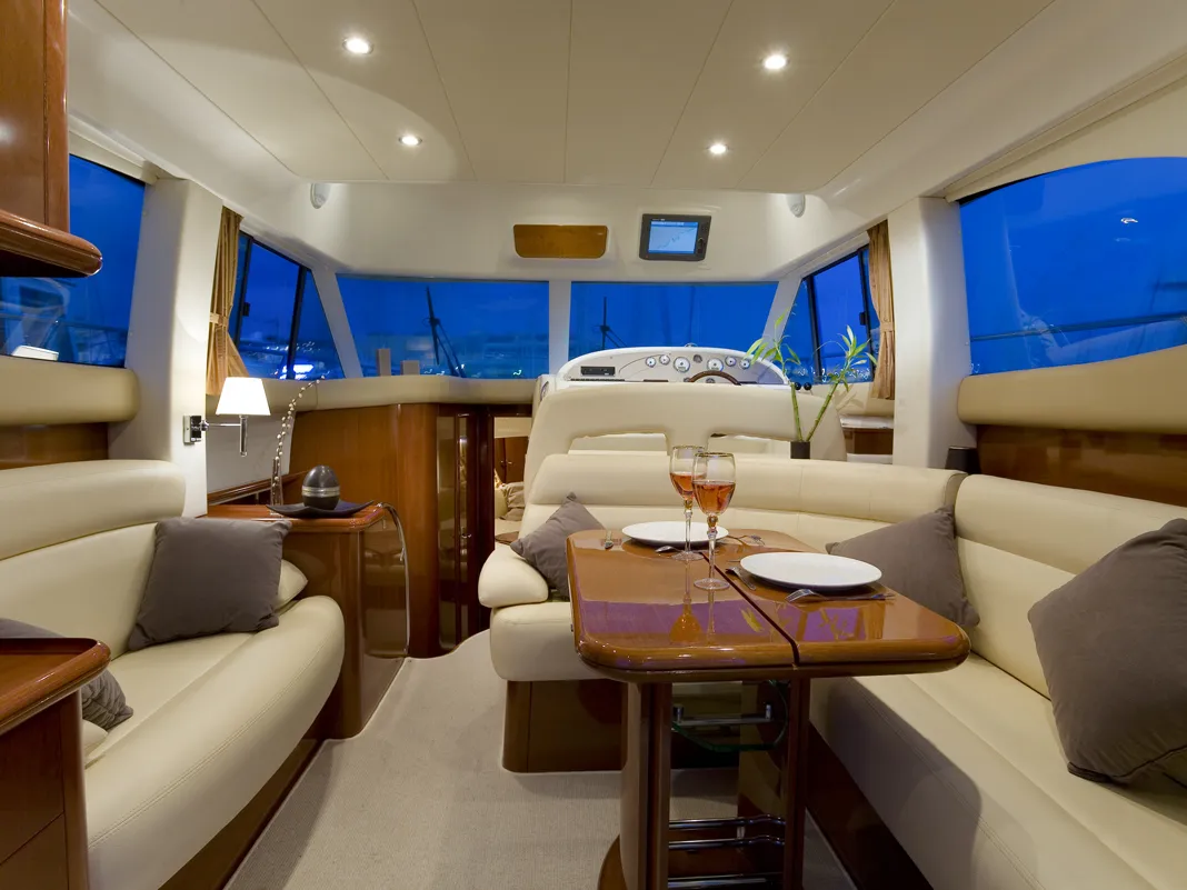 Prestige 36 Silver Fish — yacht photo 8