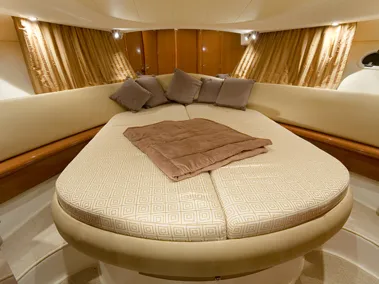 Prestige 36 Silver Fish — yacht photo 4