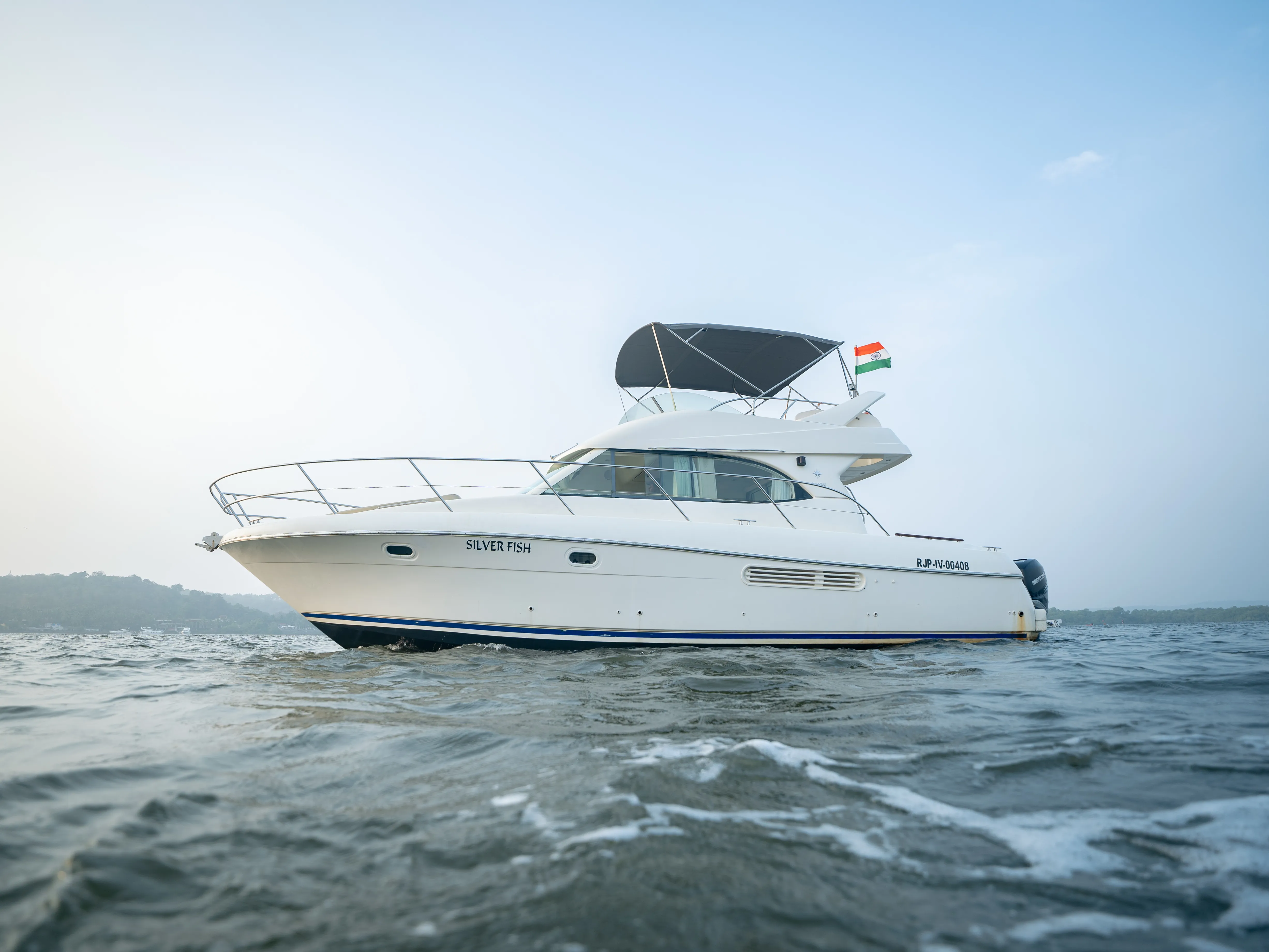 Prestige 36 Silver Fish — yacht photo 2