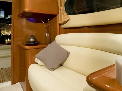 Prestige 36 Silver Fish — yacht photo 3