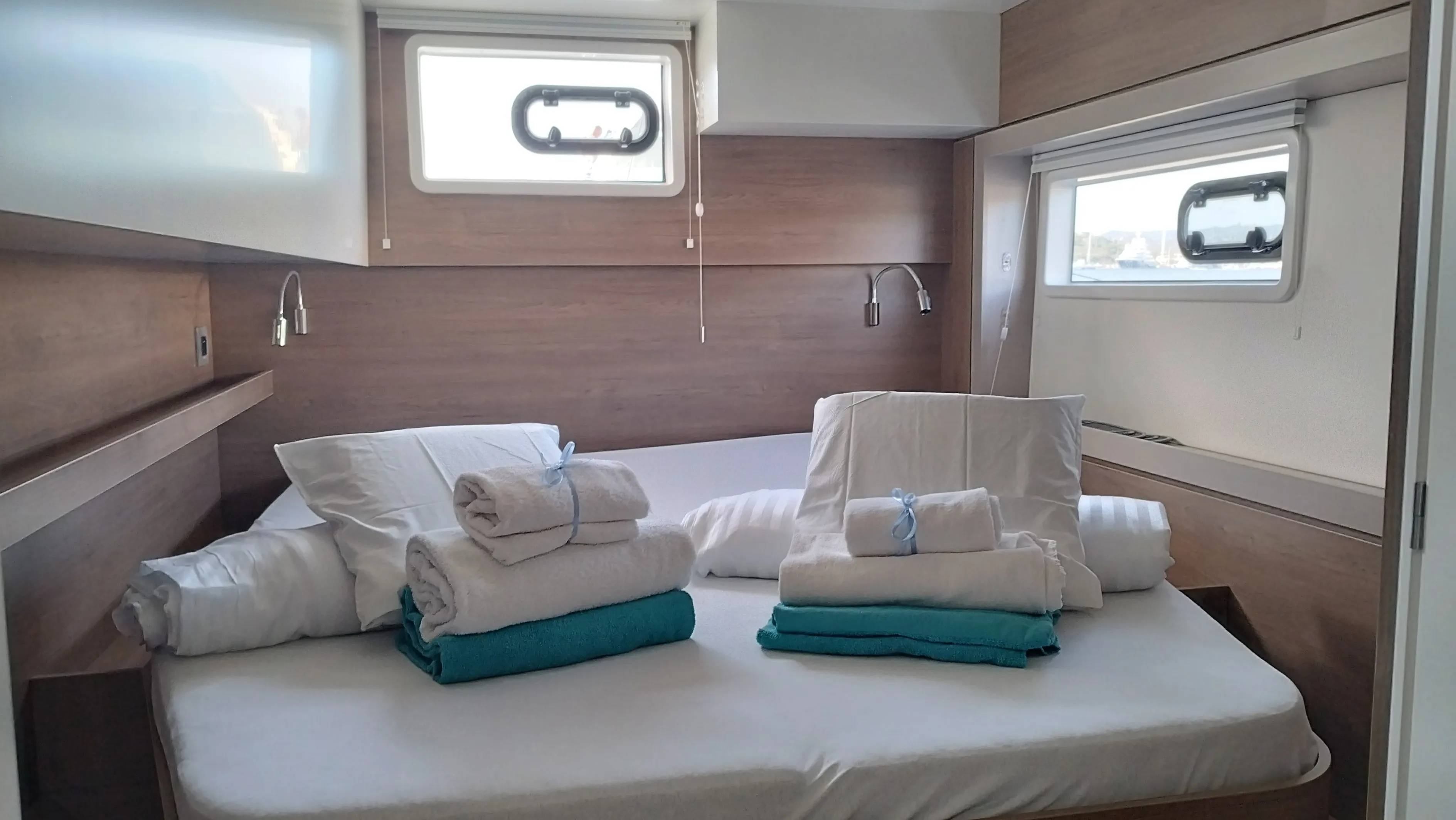 Bali 4.4 Stenella — yacht photo 2