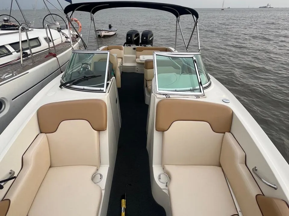 Sea Ray SDX 290 New Yorker — fotografia jachty 2