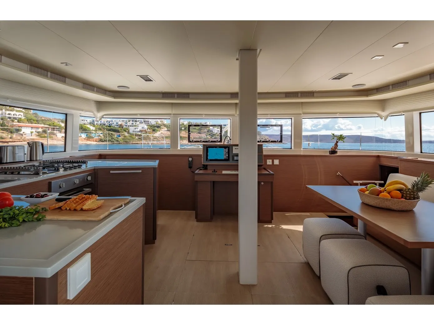 Lagoon 52F Madinina — фотография яхты 8