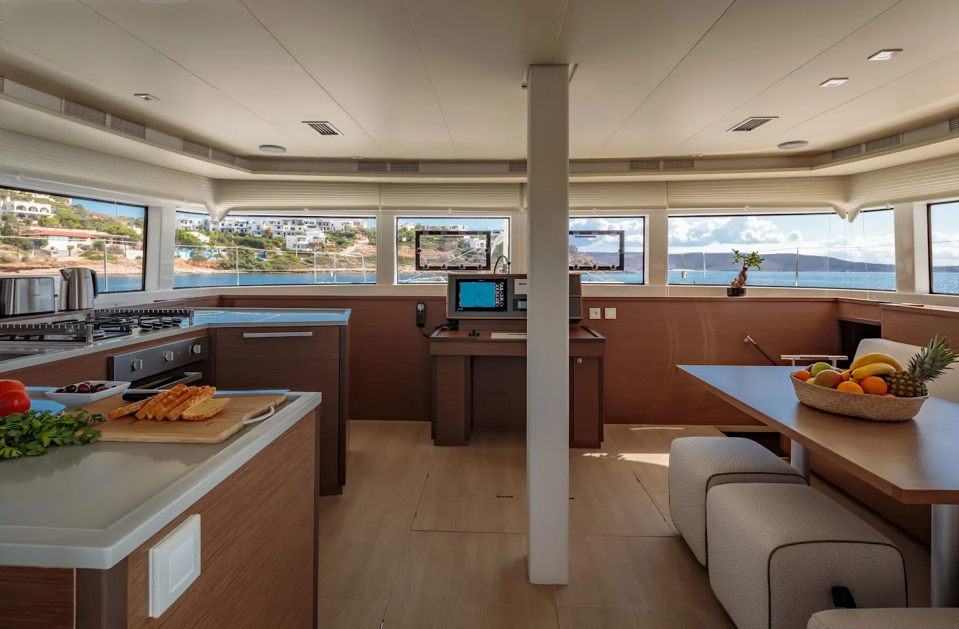 Lagoon 52F Madinina — фотография яхты 11