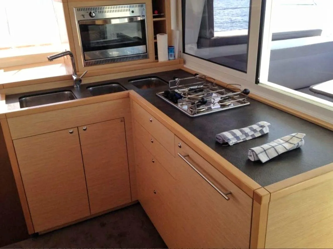 Lagoon 400 S2 Esmeralda — foto dello yacht n. 9